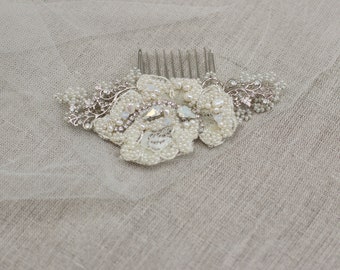 Lace Wedding headpiece, Bridal hair comb, Crystal hair comb, Rhinestone hairpiece, floral hair accessory, Wedding hair fascinator.