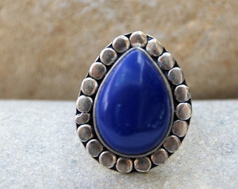 Stunning - Chunky - Solid Silver - Tear drop - Lapis Lazuli  - Petal - Ring