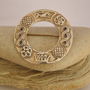 Vintage - Solid Sterling  Silver -  Celtic Design - Brooch Pin - c1962 - 20 grams