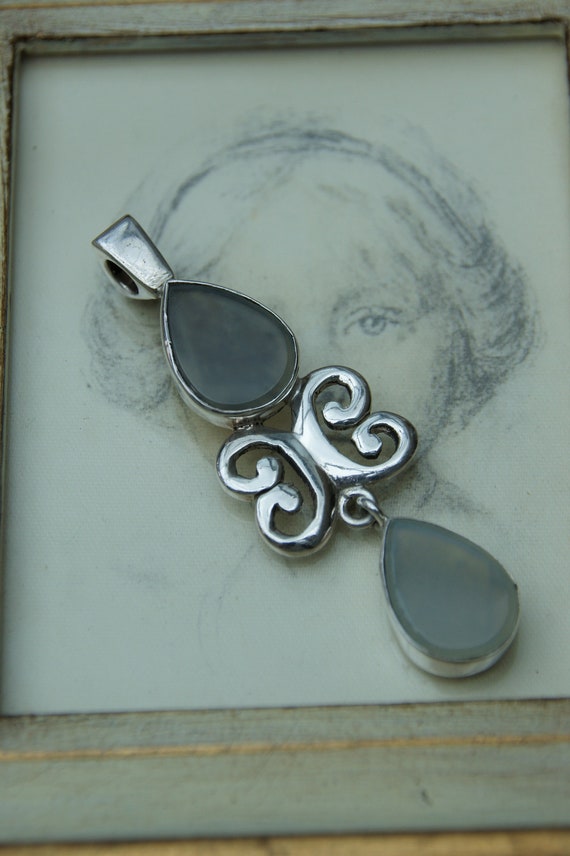 Large - Unusual Design - Solid Silver & Chalcedon… - image 8