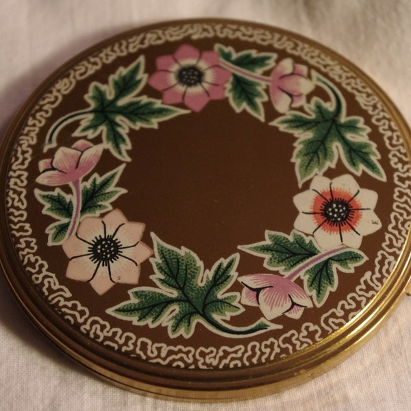 Large - Pretty COALPORT compact - Ring of flowers - Anenome -  design - c1960s