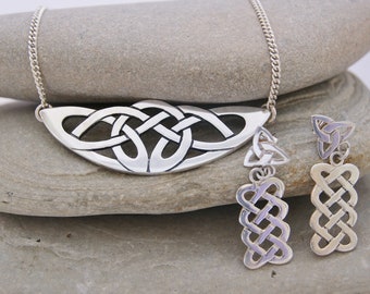 Vintage - Sterling Silver - Celtic Trinity Knot - Necklace & Earrings set