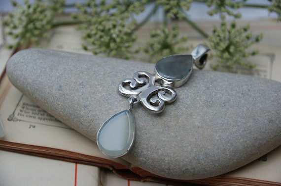 Large - Unusual Design - Solid Silver & Chalcedon… - image 5