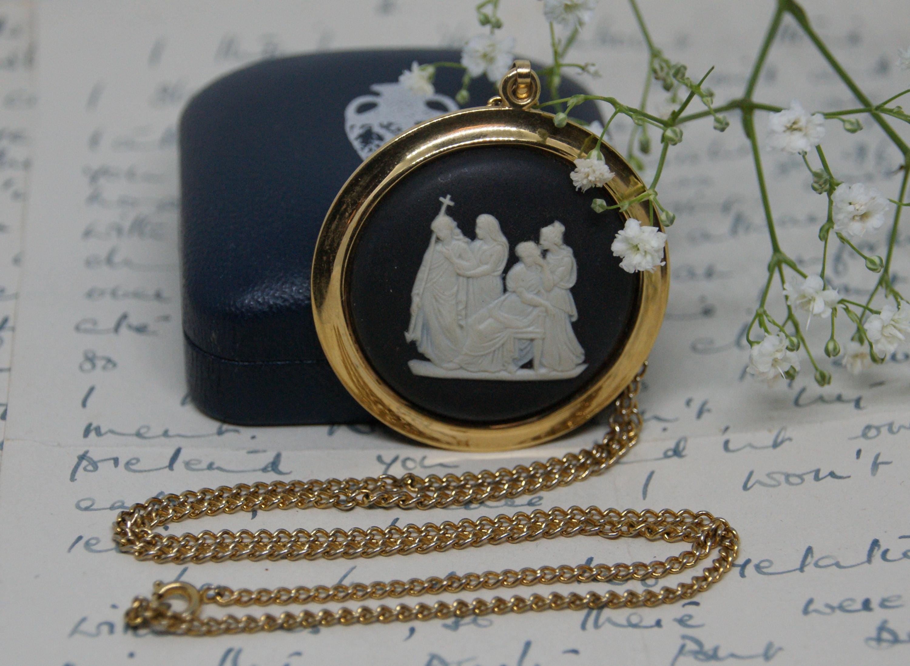 Wedgwood pendant - Etsy 日本