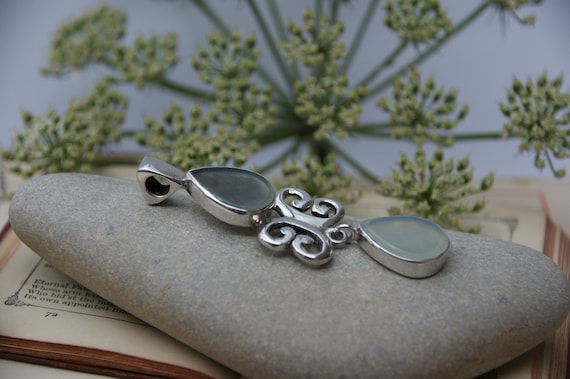 Large - Unusual Design - Solid Silver & Chalcedon… - image 2
