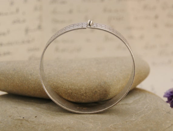 ▫️訳あり価格▫️美品Volume curve bangle Open Adjusted Size Spike Band Bangle Bracelet Micro Pave CZ