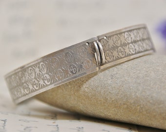 Vintage - Sterling Silver - Bangle - Bracelet - Decorative - c1970s