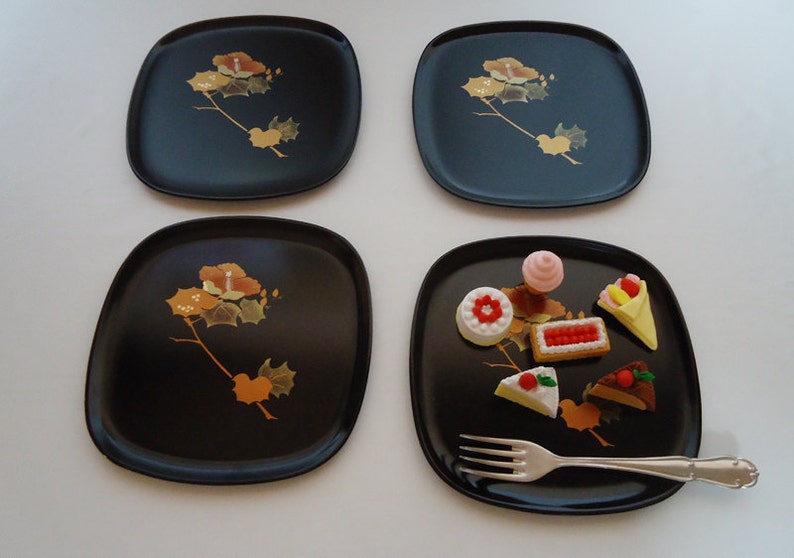 Set of Four Japanese Little Trays or Plate. 70s. image 3