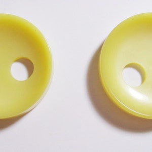 The Big Size Yellow-Creamy Buttons.60s. Recycle