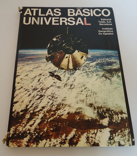 Universal World Atlas Book1975 - 
