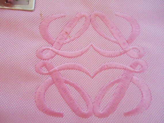 The Loewe Perfume Spanish Bag. Pink.90s