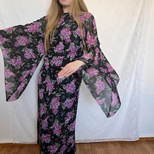 Vintage jurk uit de jaren 70 met bloemenprint, dramatische doorschijnende mouwen, maat XS