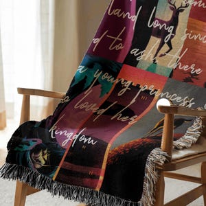 Throne of Glass woven blanket featuring Kingdom of Ash inspired scenes with Aelin Galathynius, fantasy bookish decor, cozy reading throw gift for fans
