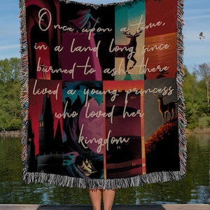 Throne of Glass woven blanket featuring Kingdom of Ash inspired scenes with Aelin Galathynius, fantasy bookish decor, cozy reading throw gift for fans