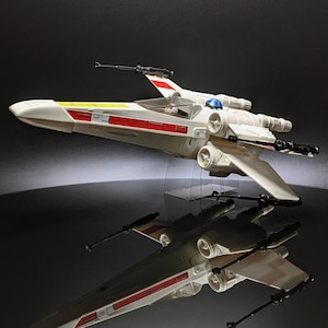 X-Wing-displaystandaard | Voor een vintage Star Wars Kenner + POTF-voertuig | Ghost Stands®