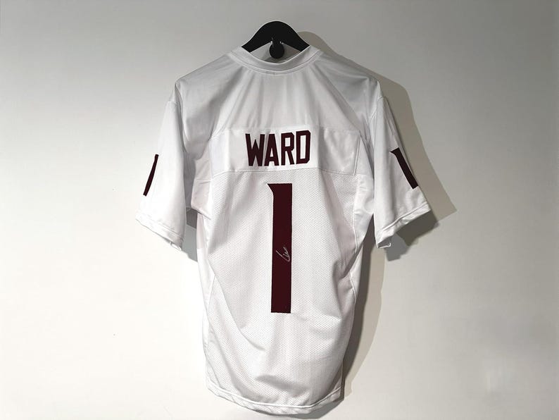 Colgador de exhibición para camisetas deportivas, diseño de montaje en pared para camisetas de conciertos y camisetas deportivas - Diseño actualizado imagen 11