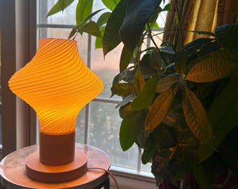 3D Printed Spiral Table Lamp: Modern Minimalist Nightstand Light