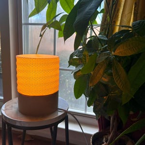 3D Printed Spiral Table Lamp: Modern Textured Cylinder, Warm White LED