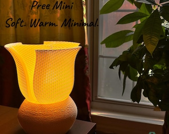3D Printed Floral Desk Lamp: Modern Nightstand Ambient Light