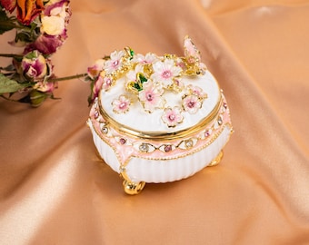 Color-Glazed Wedding Ring Box: Floral Keepsake
