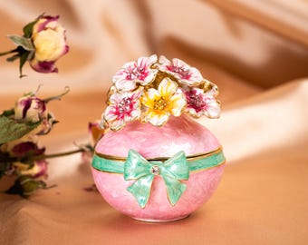 Color-Glazed Wedding Ring Box: Floral Keepsake