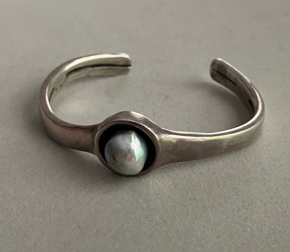 Beautiful Blue Pearl Modern sterling silver cuff … - image 10