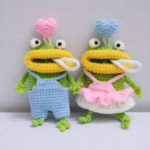 Mönster för virkat bilnyckelfodral till grodpar | Nyckelhållare | Overaller och förkläde (PDF-nedladdning)