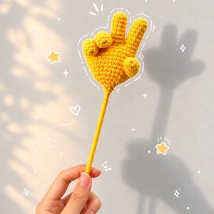 Gehäkeltes Stab-Muster | Poseable Bendable Fingers Schlüsselanhänger (PDF & Video Anleitung)
