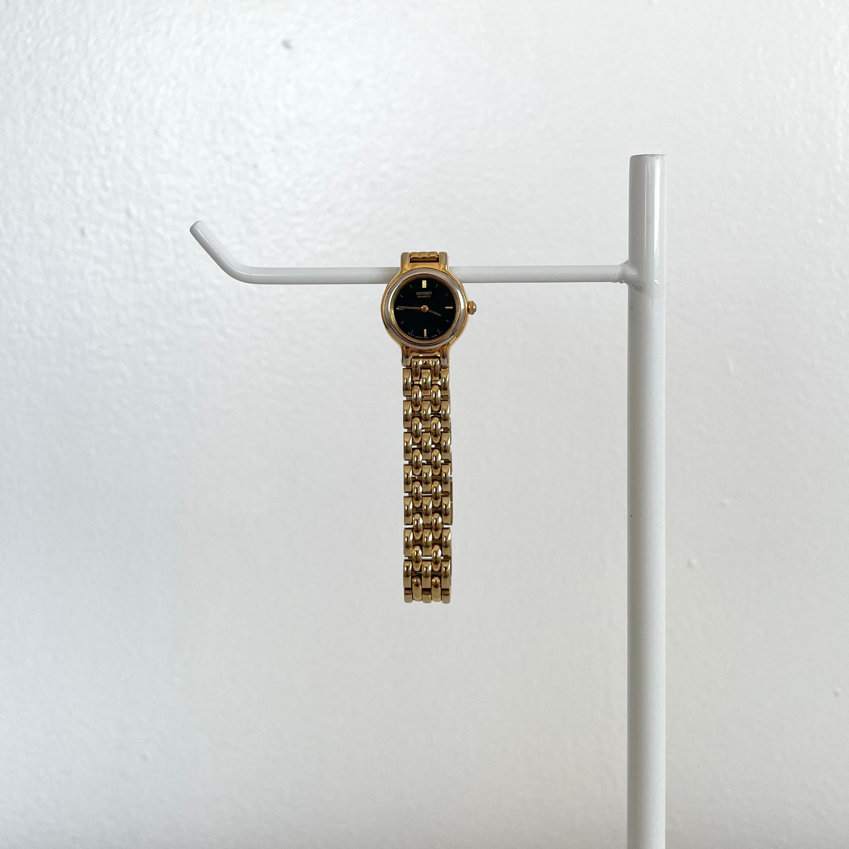 Vintage Gold Tone Round Face Black Dial Seiko Women display picture 1