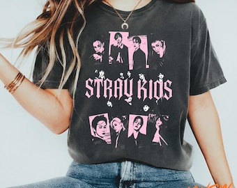 Kpop Stray Kids Mitglied Merch Shirt, Stray Kids Konzert World Tour Shirt Fan Geschenke, Skzoo SKZ Tee, Kpop Geschenk für Aufenthalt, Musikliebhaber Geschenk