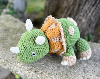 Crocheted Triceratops, Dinosaur plushy, Crochet Dinosaur, Triceratops plush crochet animal