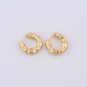 1 pair Round Gold Hoop Earrings,18K Gold Filled Huggie Hoop Earrings,Hoop Earrings,Hypoallergenic Huggie Hoop,Gift for Her