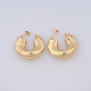 1 pair Gold Hoop Earrings,18K Gold Filled Huggie Hoop Earrings,Hoop Earrings,Hypoallergenic Huggie Hoop,Gift for Her