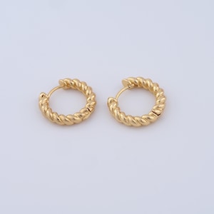 1 pair Gold Twist Earrings,18K Gold Filled Huggie Hoop Earring ,Hoop Earrings,Hypoallergenic Huggie Hoop,Gift for Her