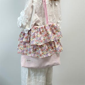 Sac fourre-tout fleuri à volants - Rose d'inspiration Liberty à Covent Garden - Porte-monnaie superposé PrinRomantic, sac Cottagecore fait main