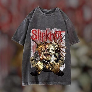 Slipknot Band T-Shirt – Vintage Inspired EMO Graphic Tee – Relaxed Fit Rock Band Shirt – Grunge Aesthetic Metal Music Tee grunge clothing