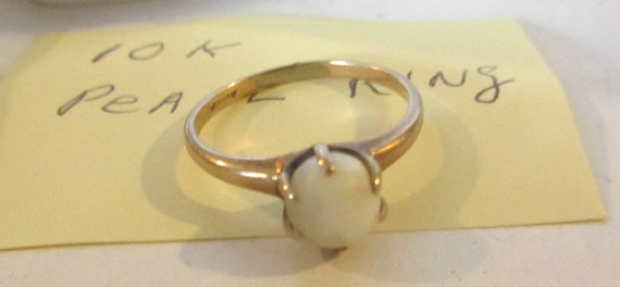 10k Yellow Gold Pearl Ladies Ring Size 6 - image 1