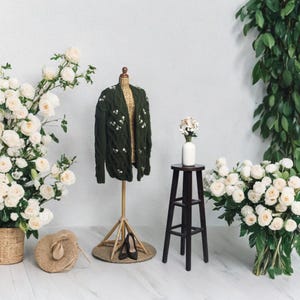 Hand-Knitted Organic Wool Cardigan | Forest Green Chunky Knit Sweater with Embroidered Flowers | Cozy Eco-Friendly Boho Jacket