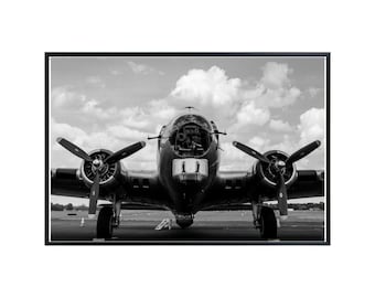 B-17 Flying Fortress Poster: Vintage WWII Airplane Art Print