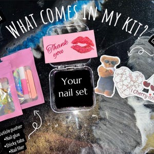 On Celestine nail set image 3