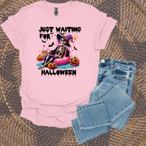 Summerween Skeleton T-Shirt: Spooky Beach Vibes, Retro Halloween