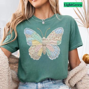 Koszulka Vintage Butterfly: Patchworkowa koszulka z motylem