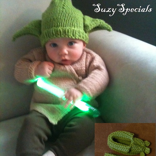 TE KOOP | Beperkte voorraad | Hand gebreide groene Yoda zoals hoed en bruine jas set met slippers | Klaar om te verschepen |