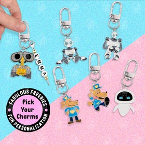 Eve Wall-E Funny Keychain Best Friends Keychains Wild Robot Anime Keychain Couple Keychain Gift Y2K Keychain Bag Tag Keychain