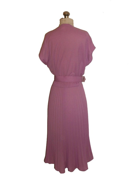 Vintage Themes Lavender Plunging Neck Ruffle Plea… - image 3