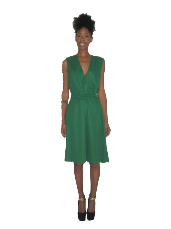 Vintage Green Sleeveless V-Neck Belted Mod Dress - image 4