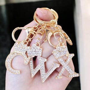Llavero personalizado, dije para bolso, llavero de lujo con letras de diamantes de imitación, llavero de metal con corona para mujer, regalo para ella, dije de corona