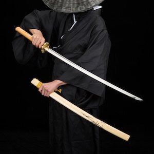 Handmade Golden Lion Tachi – Decorative Samurai Katana, Cosplay Blade