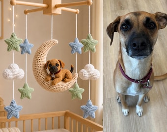 Móvil para bebé personalizado con perro, móvil para bebé con perro y gato de ganchillo, móvil para guardería infantil, juguetes para niños pequeños, regalo para baby shower, regalo para bebé