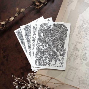 Set di biglietti d'auguri antichi / Motivo tessile con fantasia floreale / Biglietti d'auguri vintage con motivi vegetali
